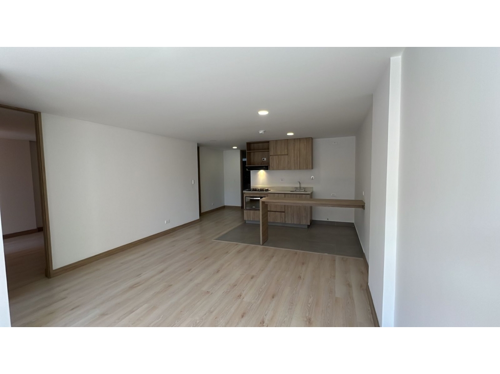 Apartamento con excelente ubicación y linda vista en El Retiro — foto 2