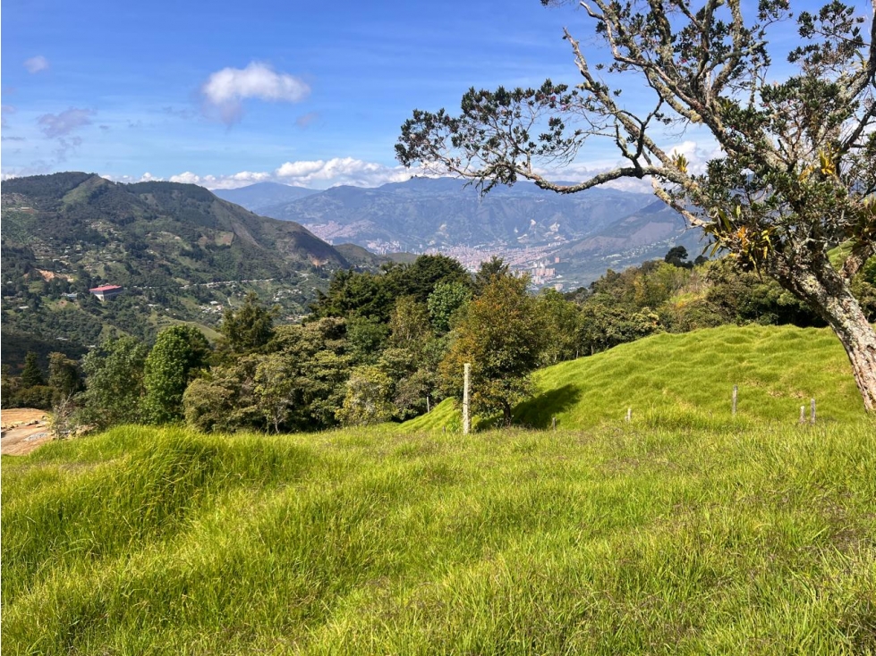Oportunidad: lote de 2.500 m² con vista en Guarne — foto 3