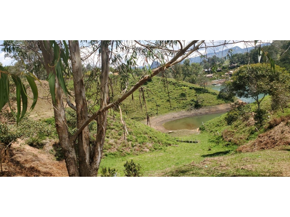 Lote en Venta sector El Uvital en El Peñol - 5