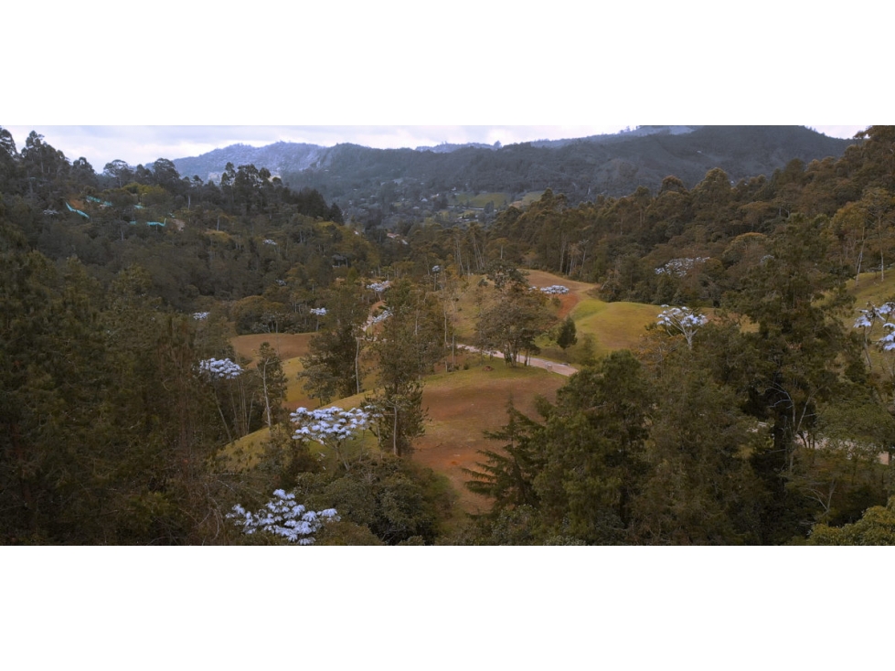 Venta de Lote en el sector Juanito Laguna - El Retiro — foto 3