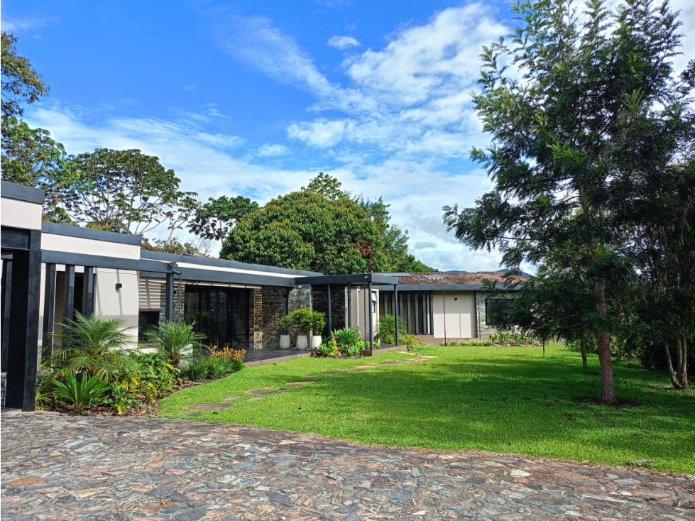 Casa campestre, sector El Capiro, La Ceja
