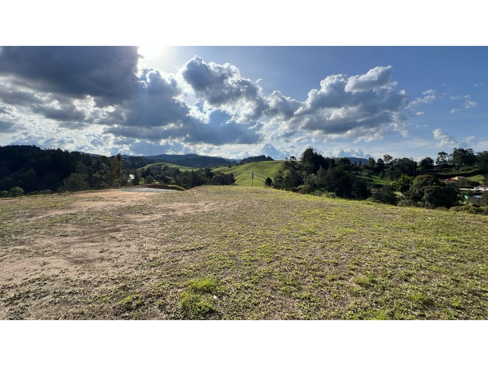 Lote en parcelación cerrada con vista al horizonte El Retiro — foto 4