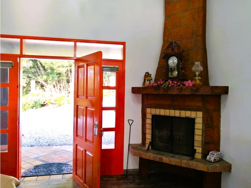 Casa Campestre en Marinilla: Lujo, Vista 360° y 13.000m² de Privacidad — foto 5