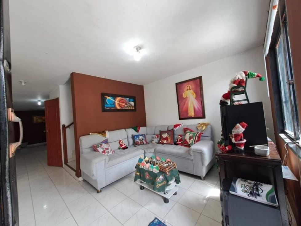 Casa unifamiliar con 255 m2 en venta en Rionegro, Antioquia — foto 4