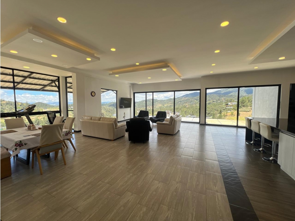 Casa Campestre en venta, sector Alto del escobero, Envigado — foto 4