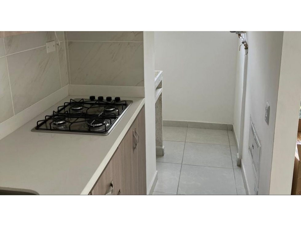 Apartamento en venta, cerca al parque principal de El Retiro — foto 4