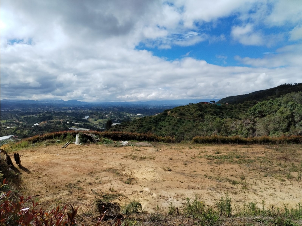 Lote en Venta con Vista Profunda al Valle de San Nicolas, San Vicente