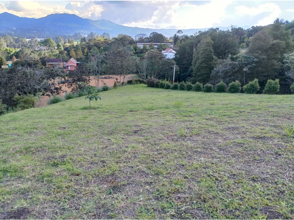 Lote en Venta con Gran Explanada y Hermosa Vista en la Ceja — foto 5