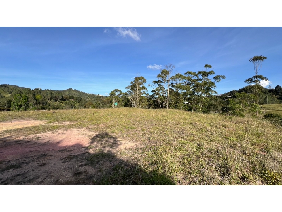 Lote en parcelación exclusiva en El Retiro Pantanillo — foto 6