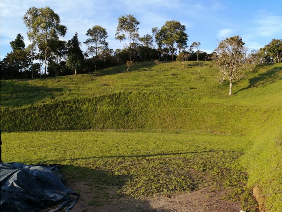 Lote en Venta Guatapé en el Sector Los Benedictinos — foto 3