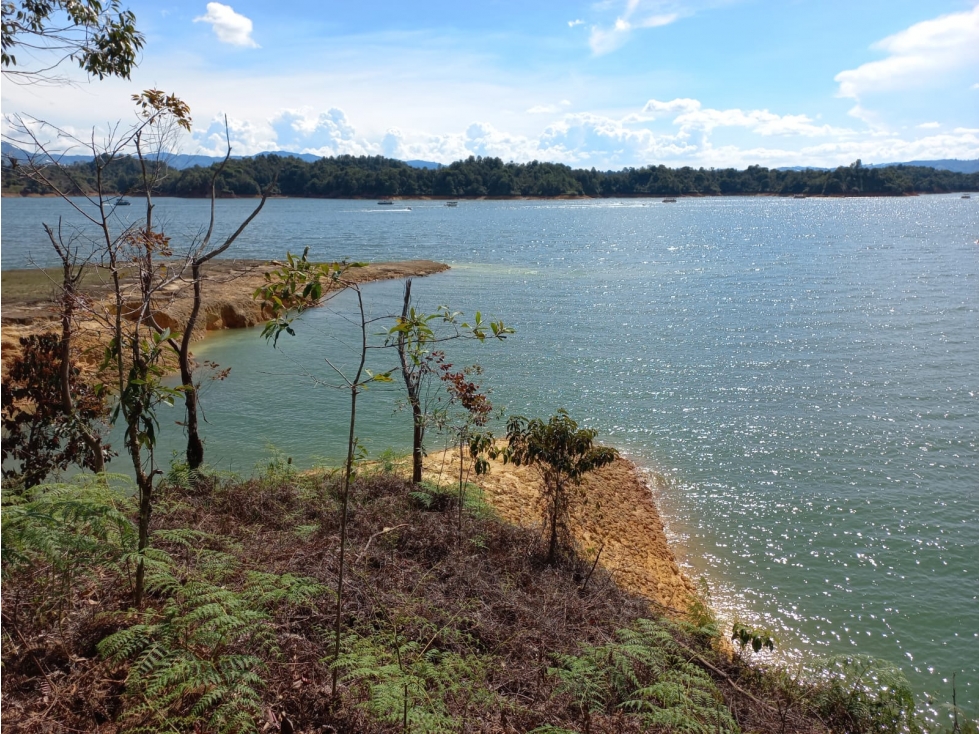 Lote Turístico con Inmensa Playa en Guatapé — foto 6