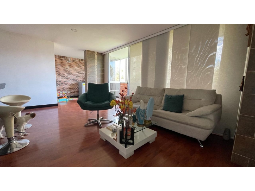 Apartamento en Venta Sector Loma de los Bernal, Medellín