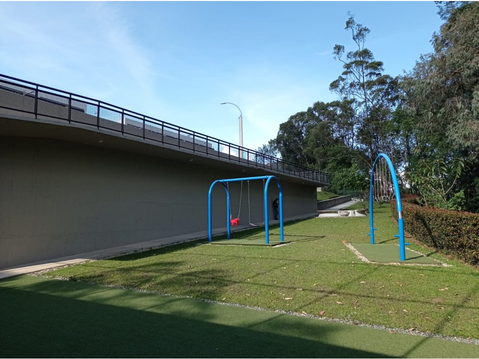 Lote en Venta Para Casa Esquinera en Rionegro, Sector Llanogrande — foto 5