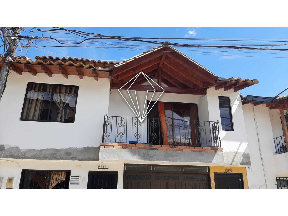 CASA EN VENTA EN LA CEJA