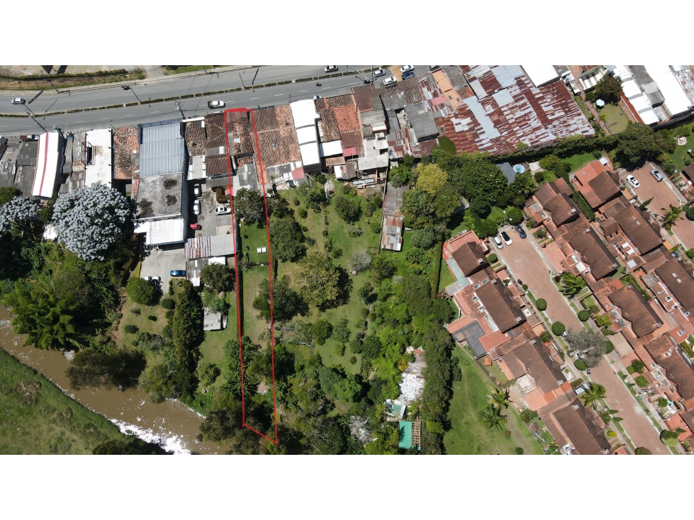 Oportunidad de Inversión Única: Casa- lote a una cuadra de San Nicolás — foto 2