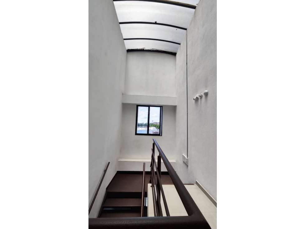 SE VENDE O ARRIENDA EN RIONEGRO - 2
