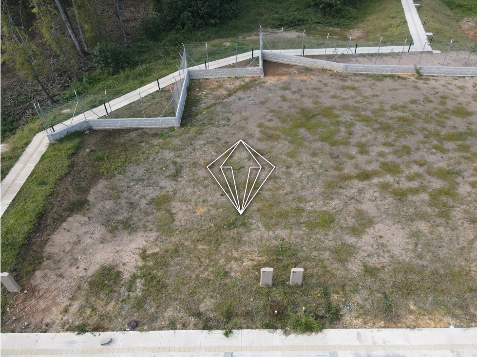 Venta de lote en exclusivo sector de La Ceja