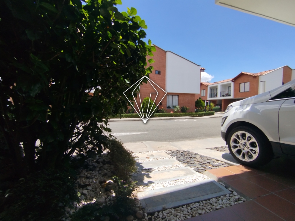 Venta de casa en exclusiva unidad cerrada de La Ceja — foto 6