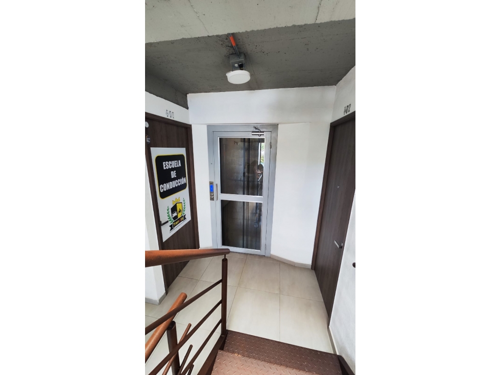 SE VENDE O ARRIENDA EN RIONEGRO - 3