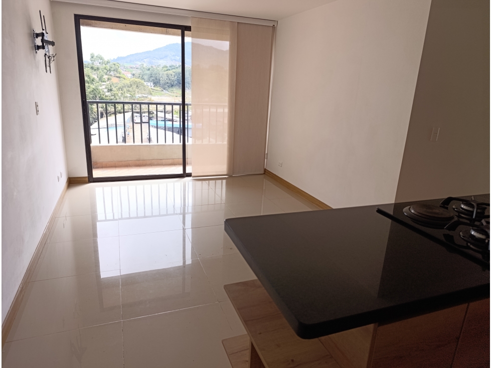 Apartamento en venta en unidad cerrada en El Carmen de Viboral — foto 2