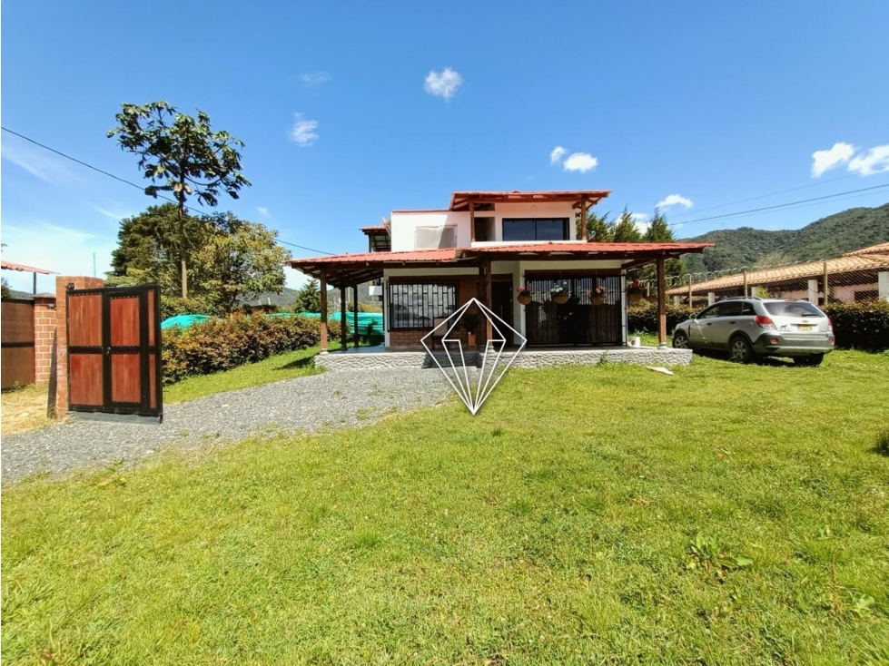 FINCA EN VENTA EL CARMEN DE VIBORAL