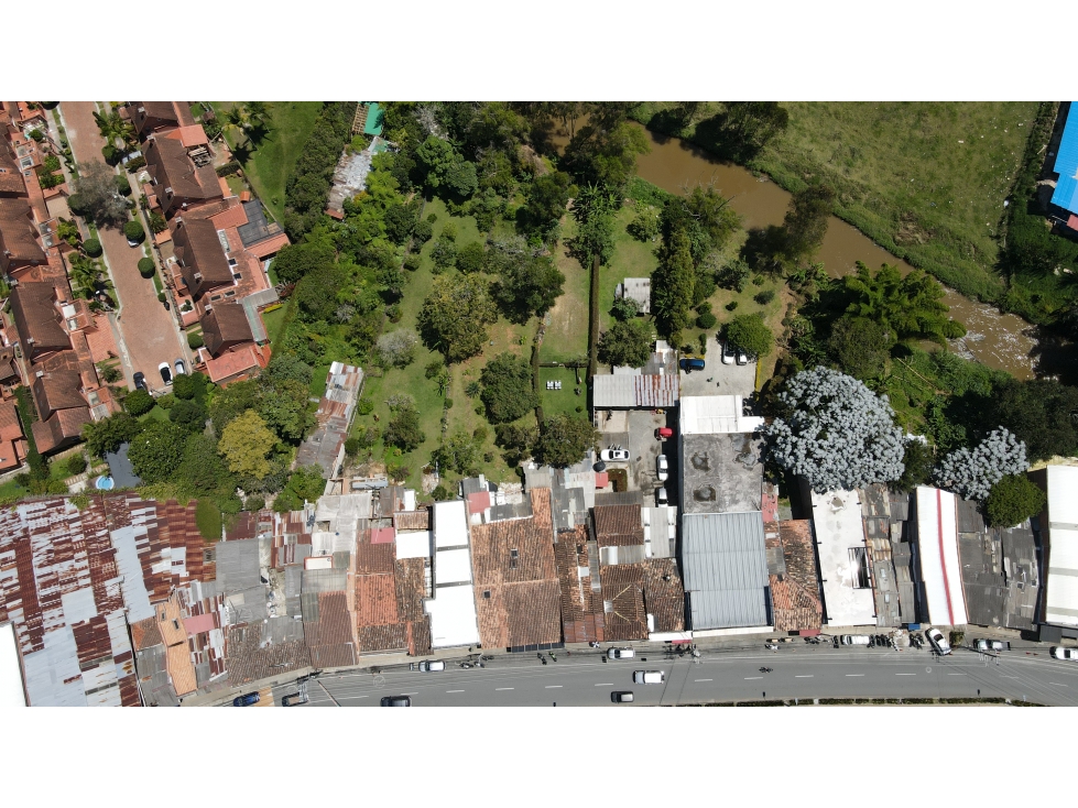 Oportunidad de Inversión Única: Casa- lote a una cuadra de San Nicolás — foto 4