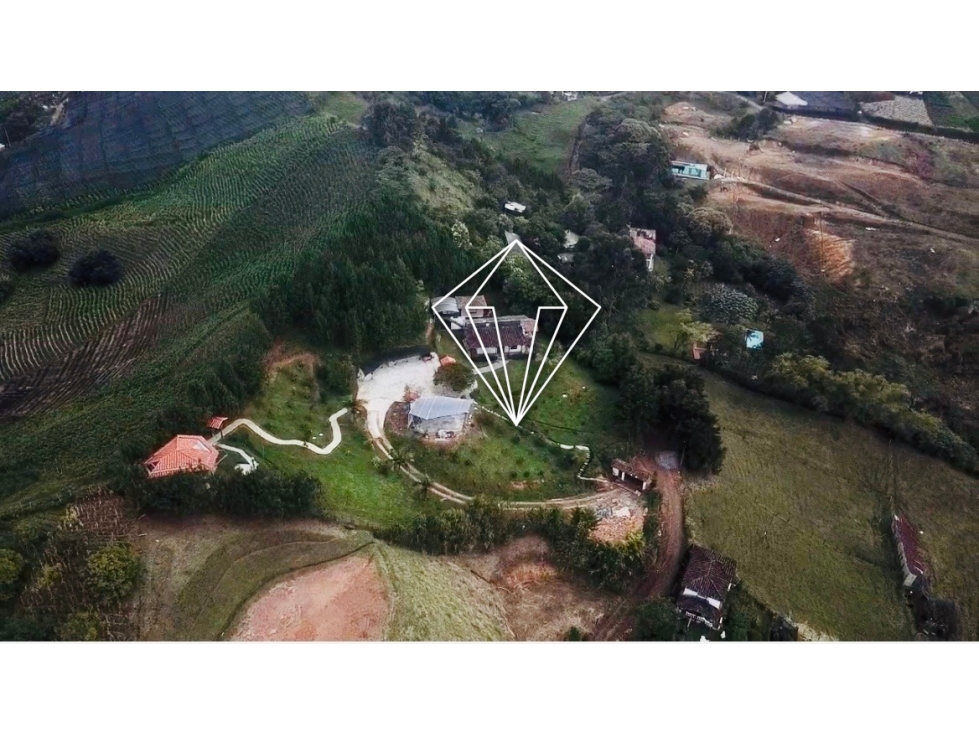 FINCA EN VENTA EN EL CARMEN DE VIBORAL