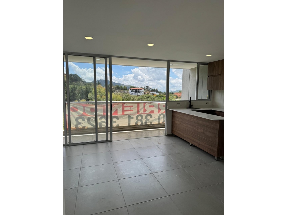 Apartamento en arriendo en unidad cerrada en La Ceja — foto 3