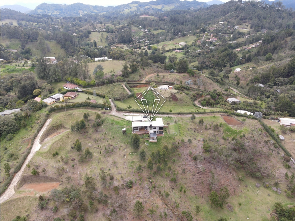 Venta de finca en exclusivo sector de El Retiro