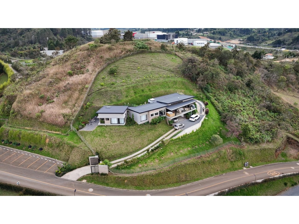 Venta de finca en Guarne- paisaje y accesibilidad — foto 3
