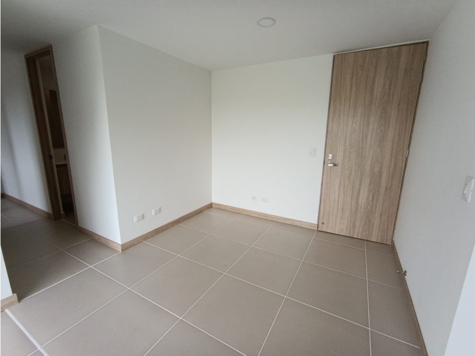 Arriendo apartamento en unidad cerrada en La Ceja — foto 5