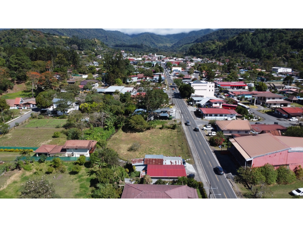 Terreno Comercial Premium en el Corazón de Boquete - 1