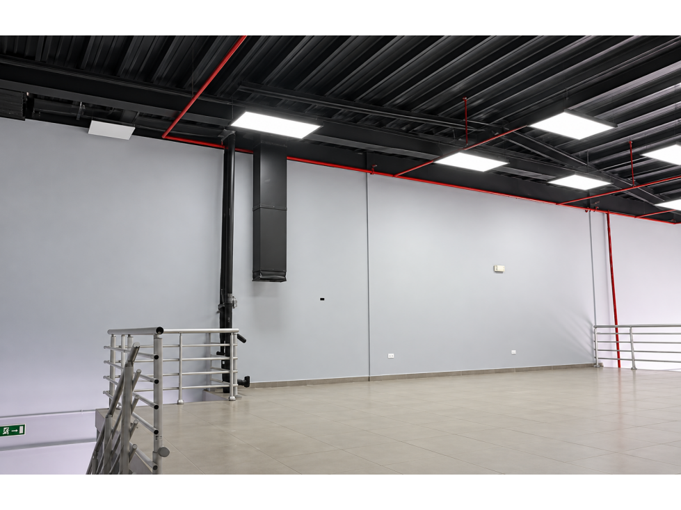 Alquiler de Local comercial en Design Plaza - 2