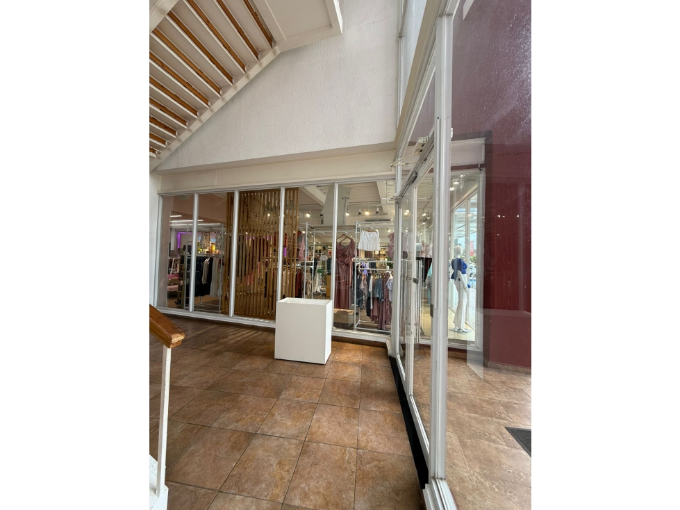 Local Comercial en Santa Cruz Tower — foto 4