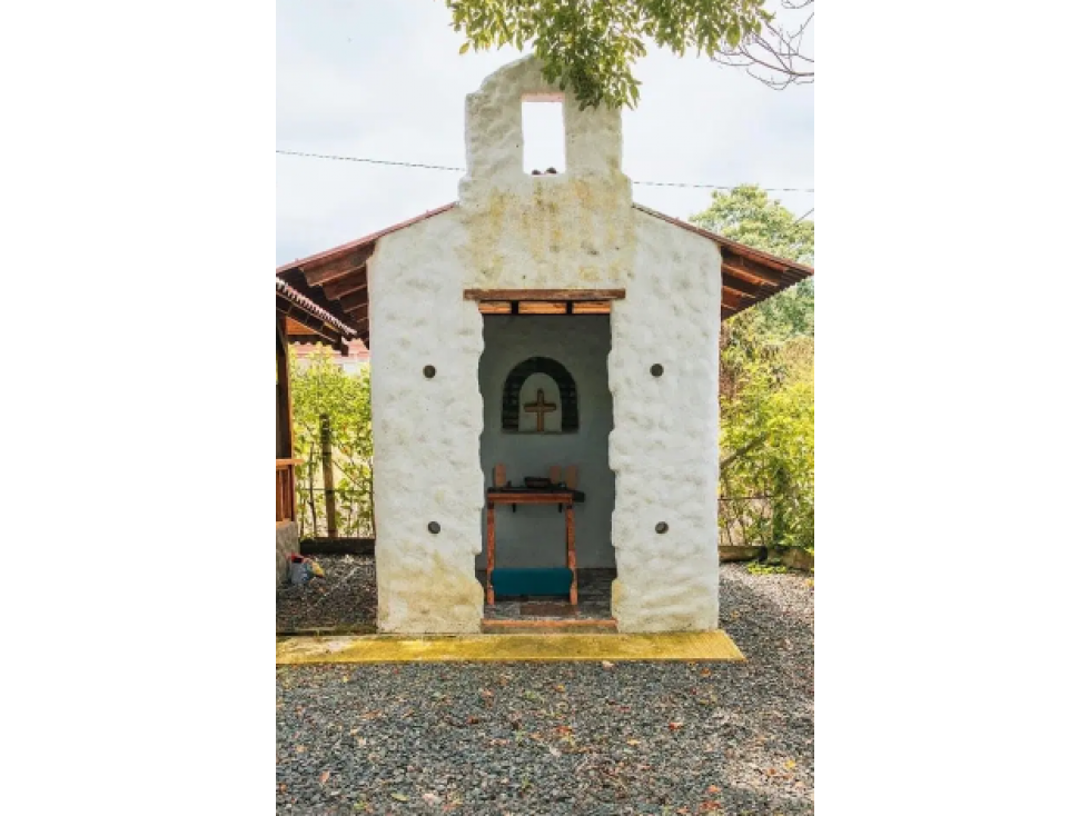 EN VENTA CHALET AMOBLADO SECTOR LA FLORIDA (IN-380) — foto 4