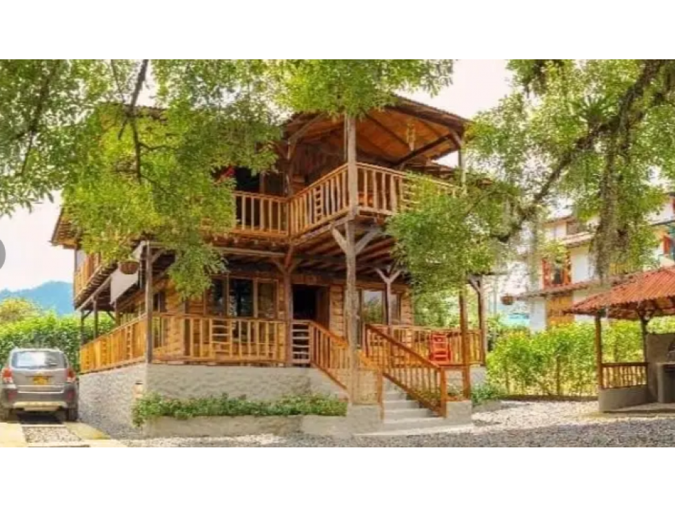 EN VENTA CHALET AMOBLADO SECTOR LA FLORIDA (IN-380)