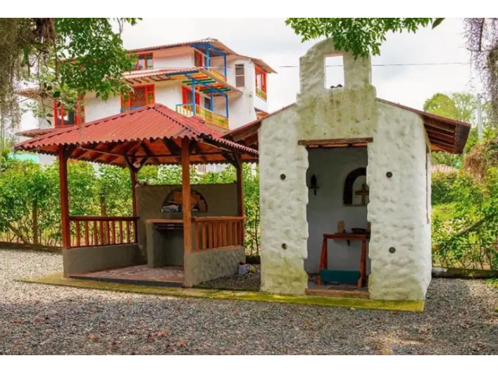 EN VENTA CHALET AMOBLADO SECTOR LA FLORIDA (IN-380) — foto 3