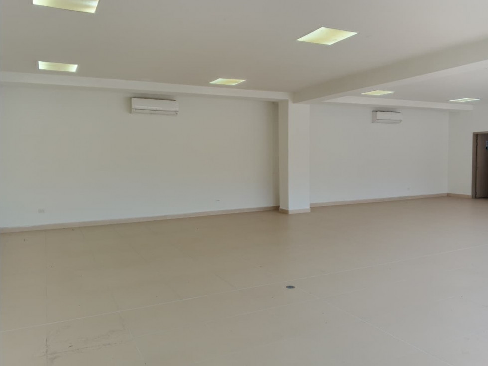 LOCAL EN ARRIENDO EN GRAN ALICANTE -GIRON - 4