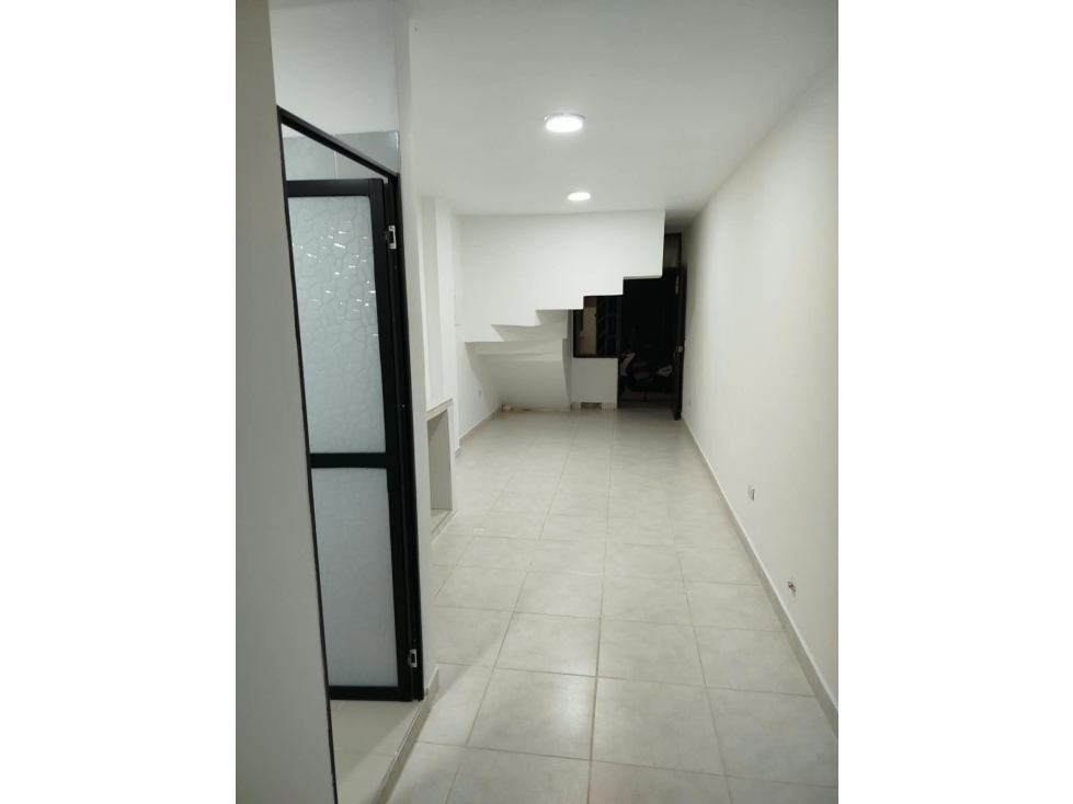 ¡SE ARRIENDA ACOGEDOR APARTAESTUDIO EN GIRÃN! - 1
