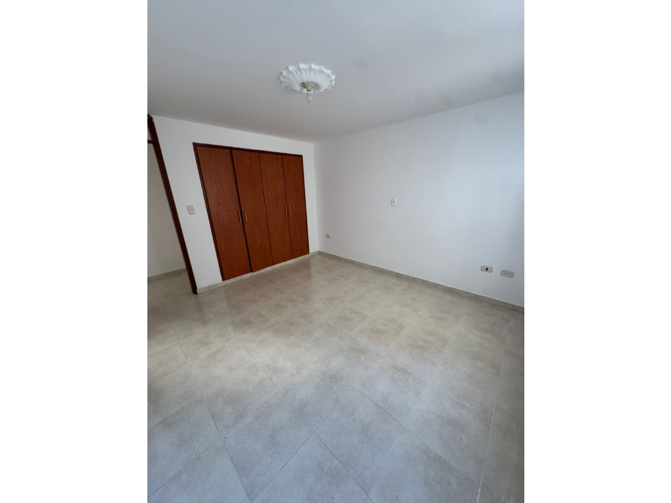 HERMOSO APARTASTUDIO PARA ARRIENDO SAN ALONSO — foto 6