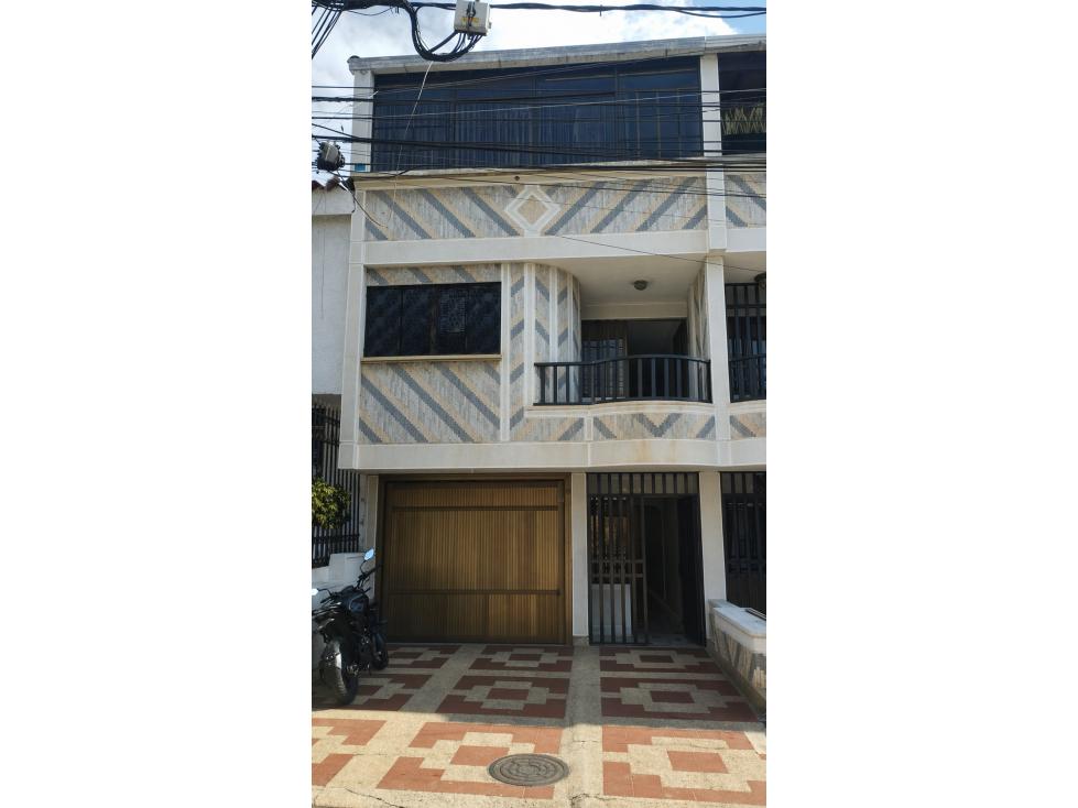 HERMOSA CASA EN VENTA EN PROVENZA