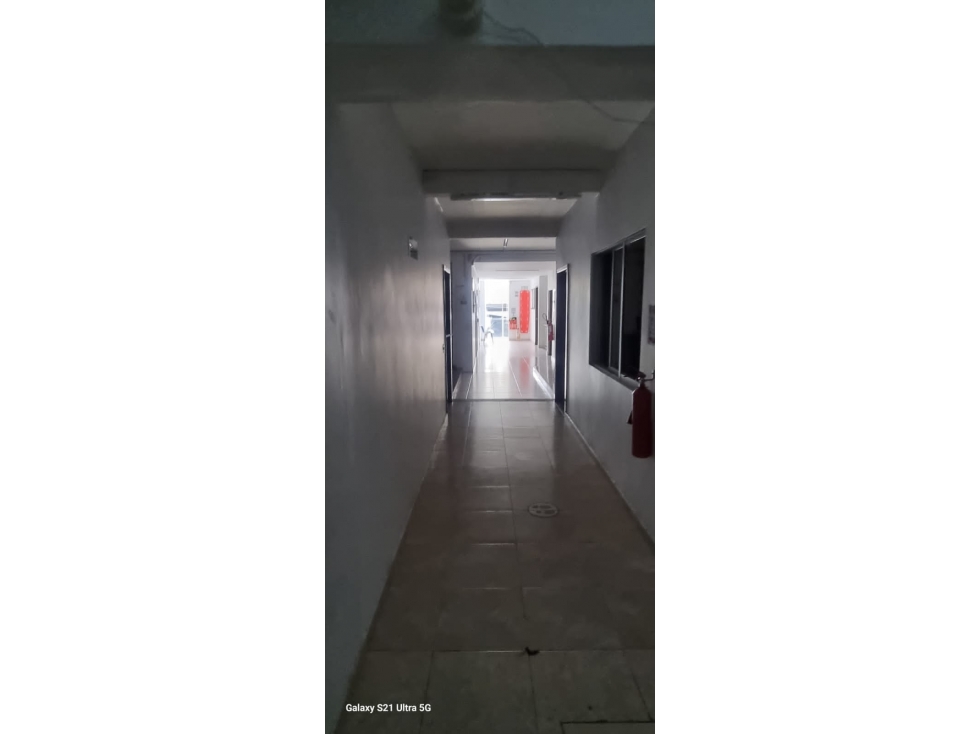 VENTA DE EDIFICIO IDEAL PARA OFICINAS - 2