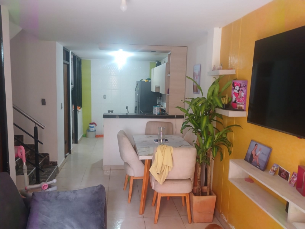 CASA EN VENTA UBICADA EN BARRIO PUERTO MADERO GIRON - 4