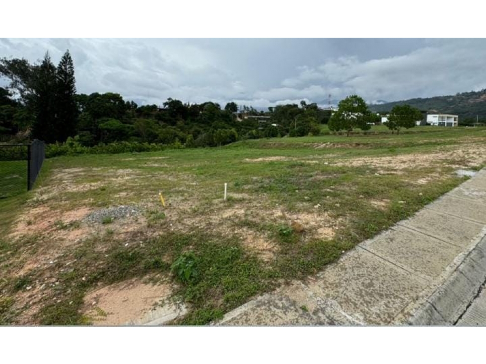 HERMOSO LOTE PARA VENTA RUITOQUE BAJO - 2