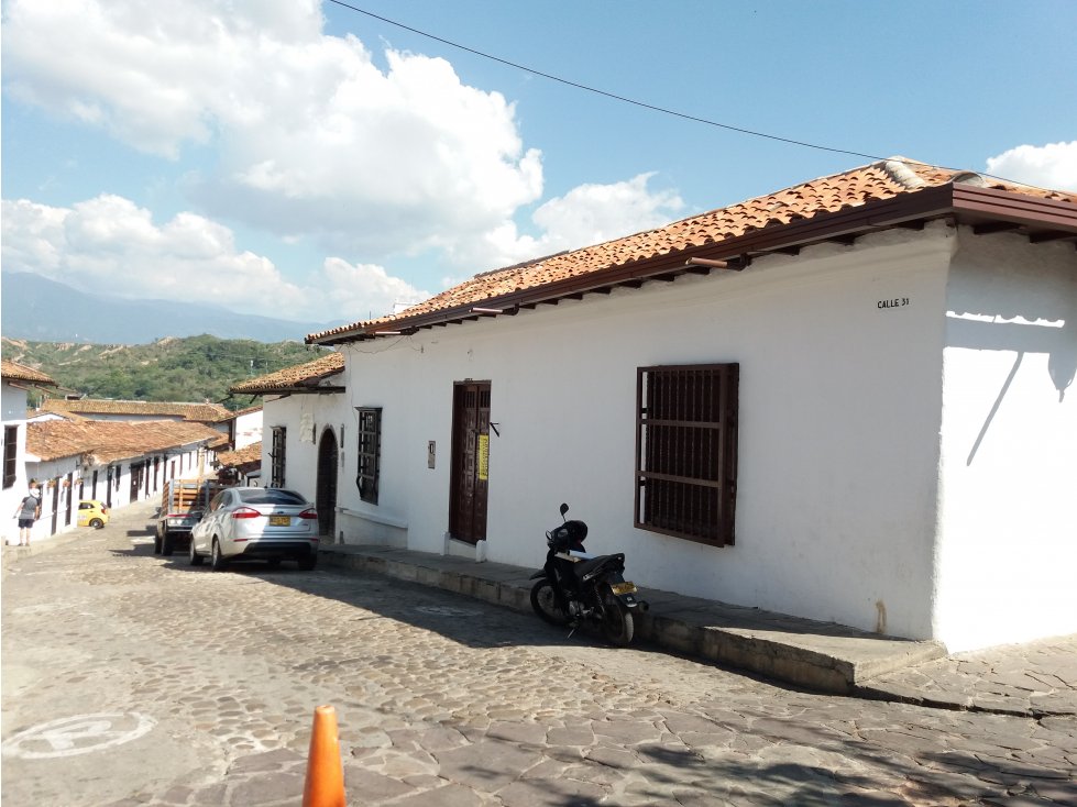 CASA EN VENTA PLAZOLETA PERALTA GIRON — foto 4