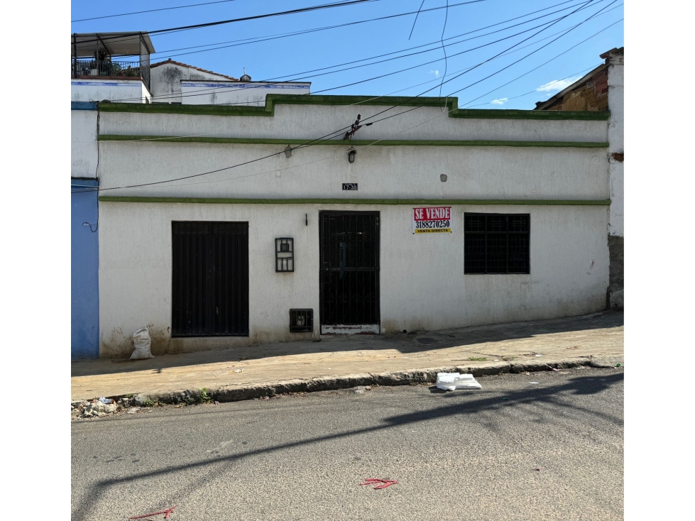 CASA EN VENTA UBICADA EN COMUNEROS BUCARAMANGA