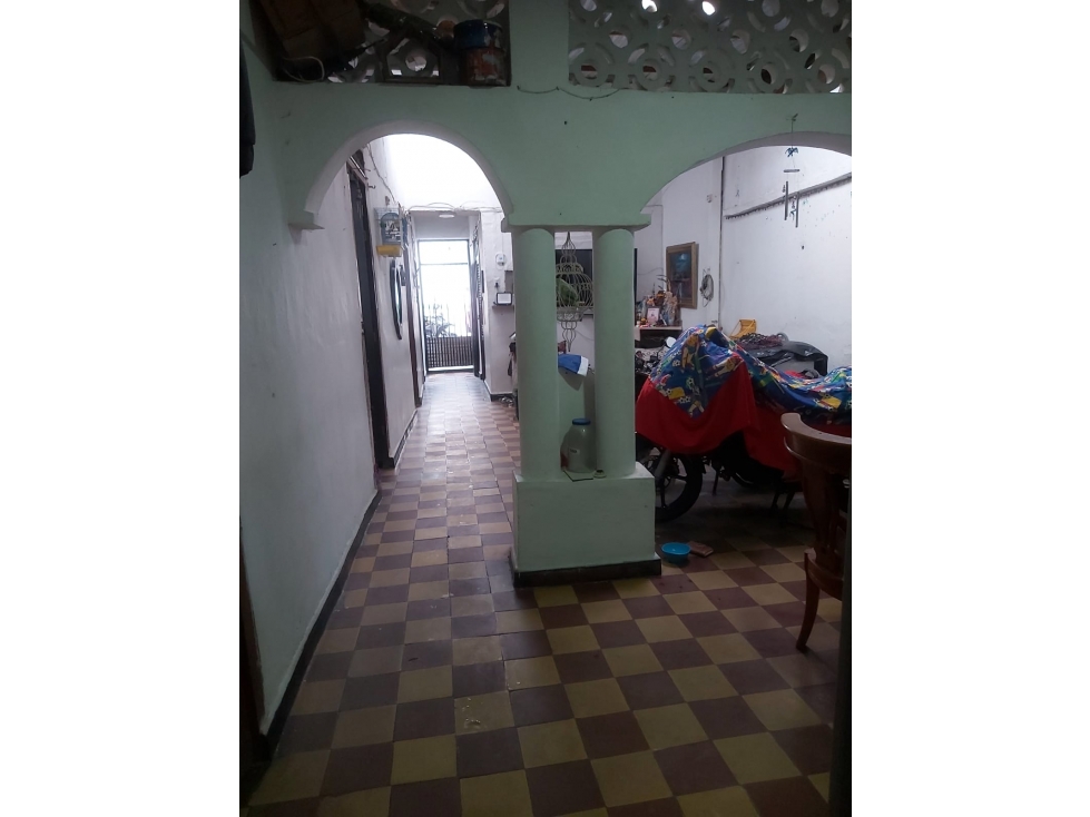 HERMOSA CASA EN VENTA UBICADA EN CHAPINERO BUCARAMANGA — foto 2