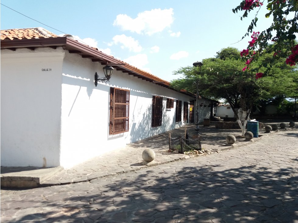 CASA EN VENTA PLAZOLETA PERALTA GIRON — foto 2