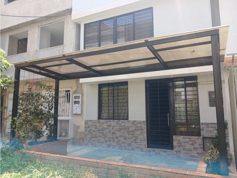CASA EN VENTA UBICADA EN BARRIO PUERTO MADERO GIRON - 2