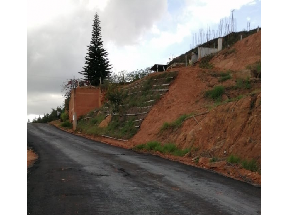 LOTE EN VENTA RUITOQUE ALTO PARCELA VILLA ASTREA - 4